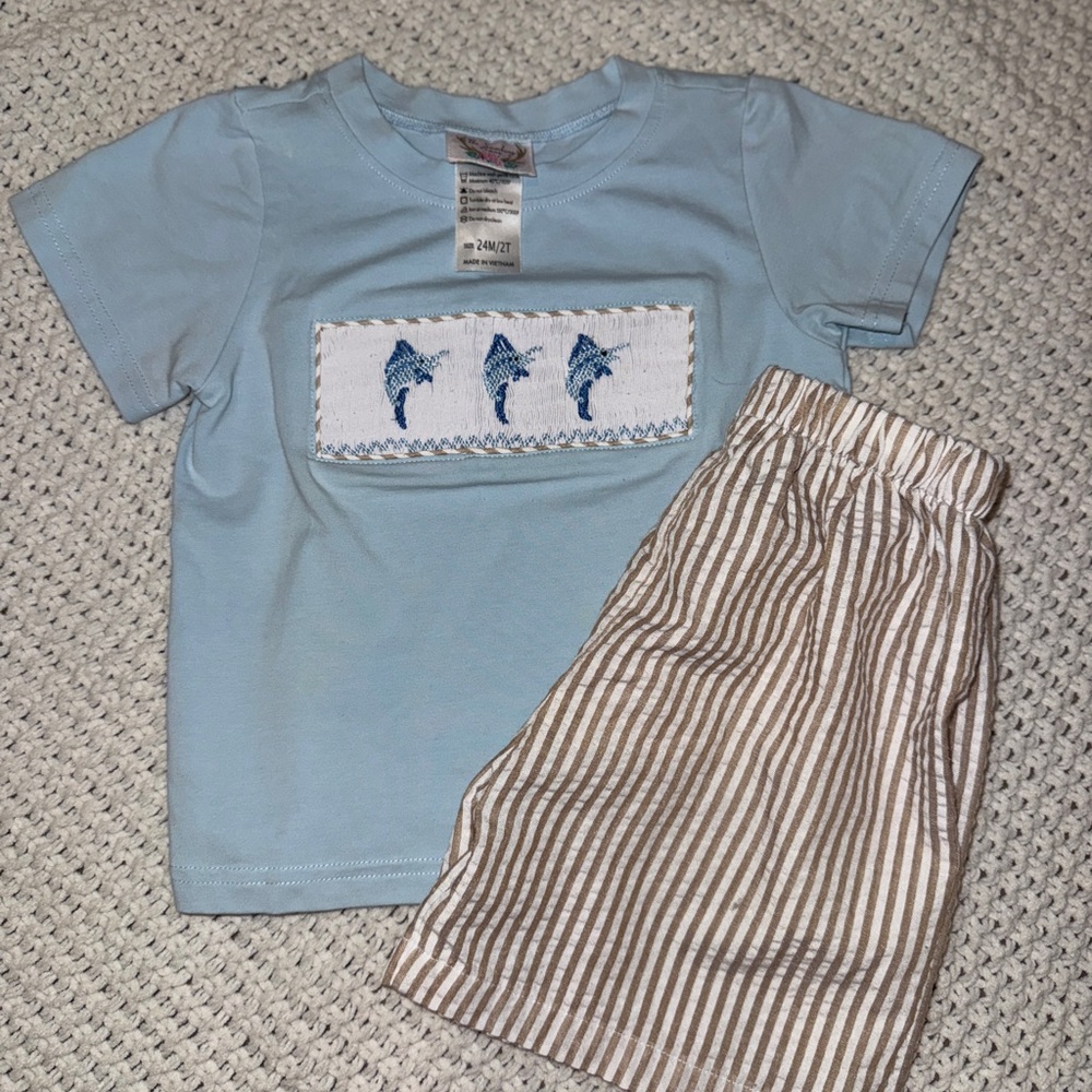 2T smocked outfit